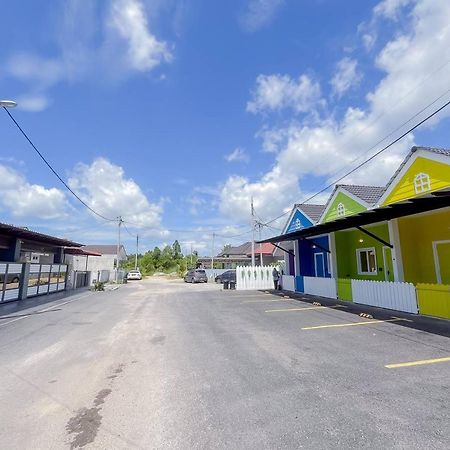 Auranad Tinyhouse Bandar Tanah Merah Wifi Netflix 外观 照片