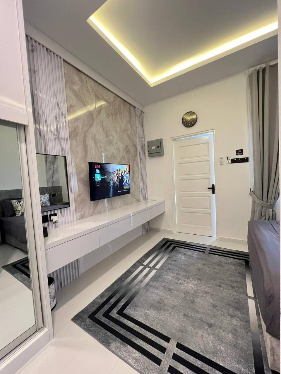 Auranad Tinyhouse Bandar Tanah Merah Wifi Netflix 外观 照片