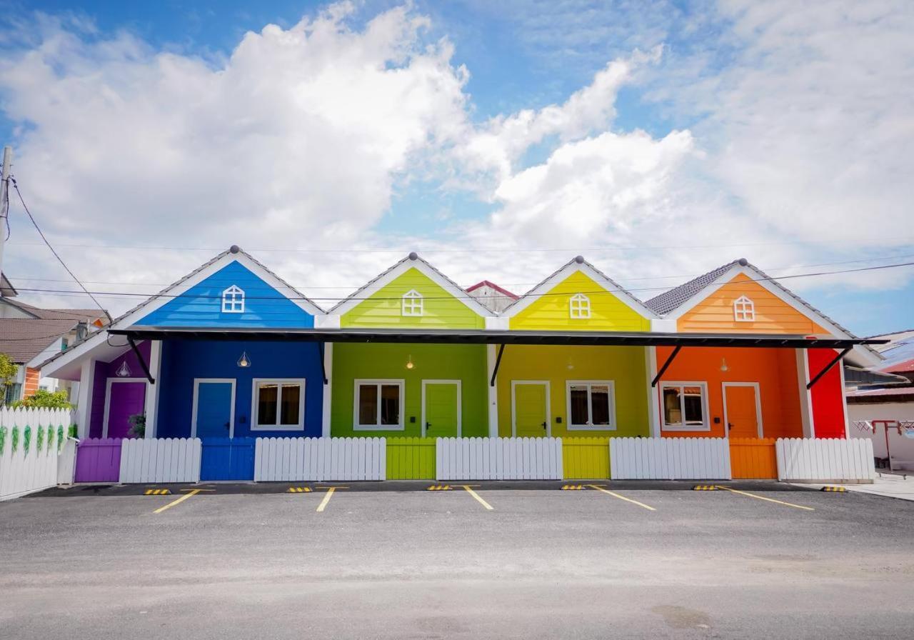 Auranad Tinyhouse Bandar Tanah Merah Wifi Netflix 外观 照片