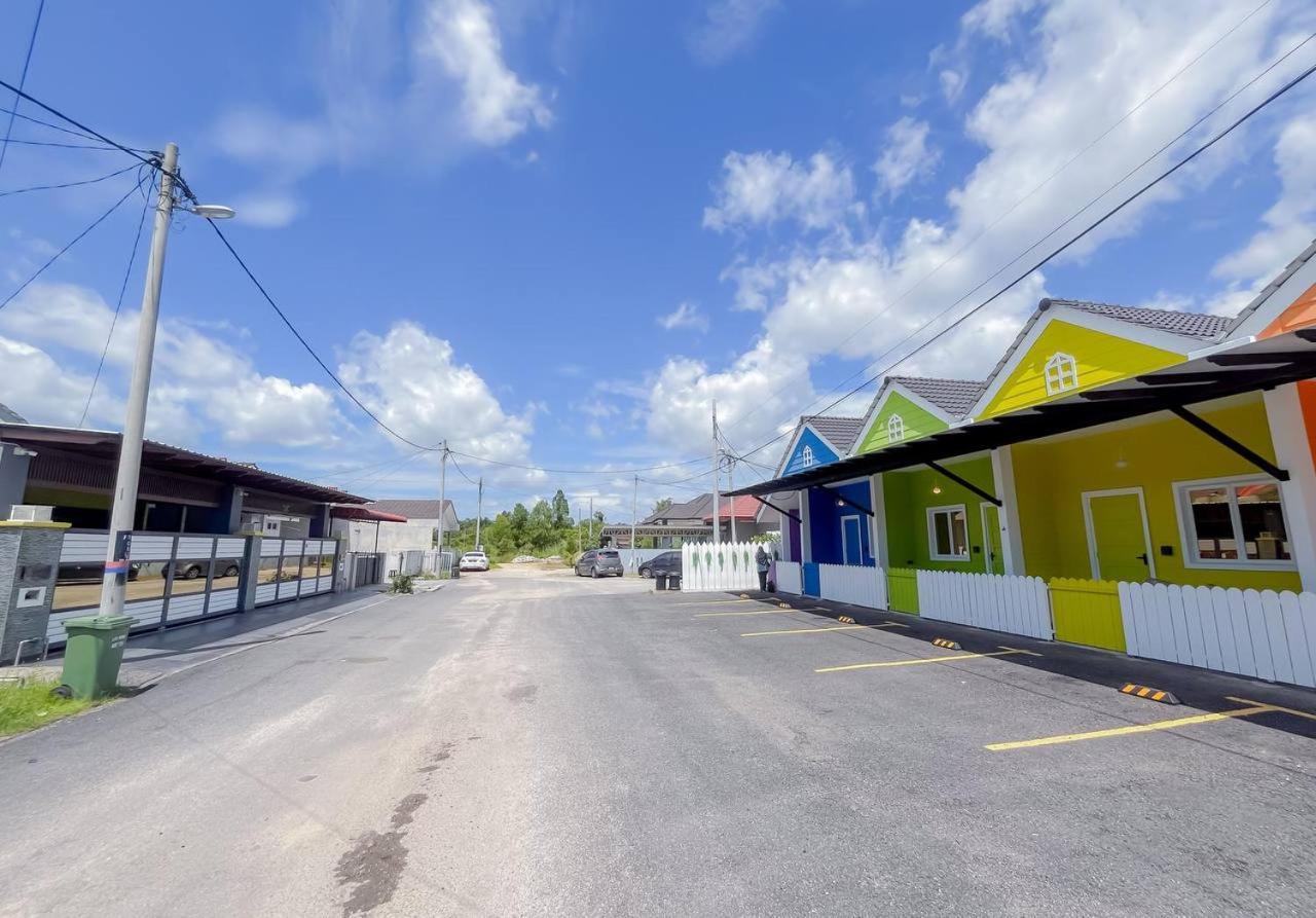 Auranad Tinyhouse Bandar Tanah Merah Wifi Netflix 外观 照片