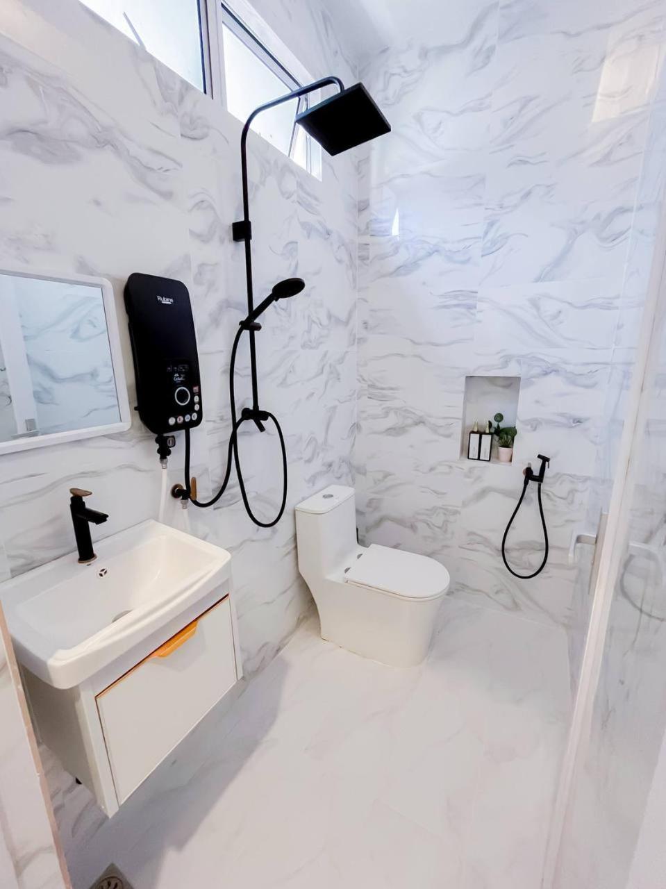 Auranad Tinyhouse Bandar Tanah Merah Wifi Netflix 外观 照片